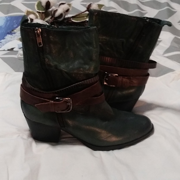 Earth Shoes - Earth leather boots 9.5B